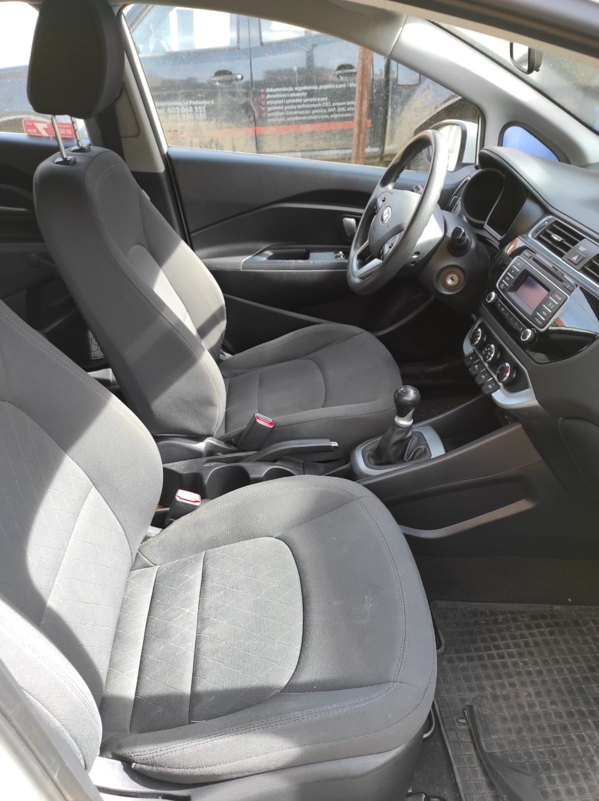 KIA RIO 1,2 benzyna [uszkodzony]