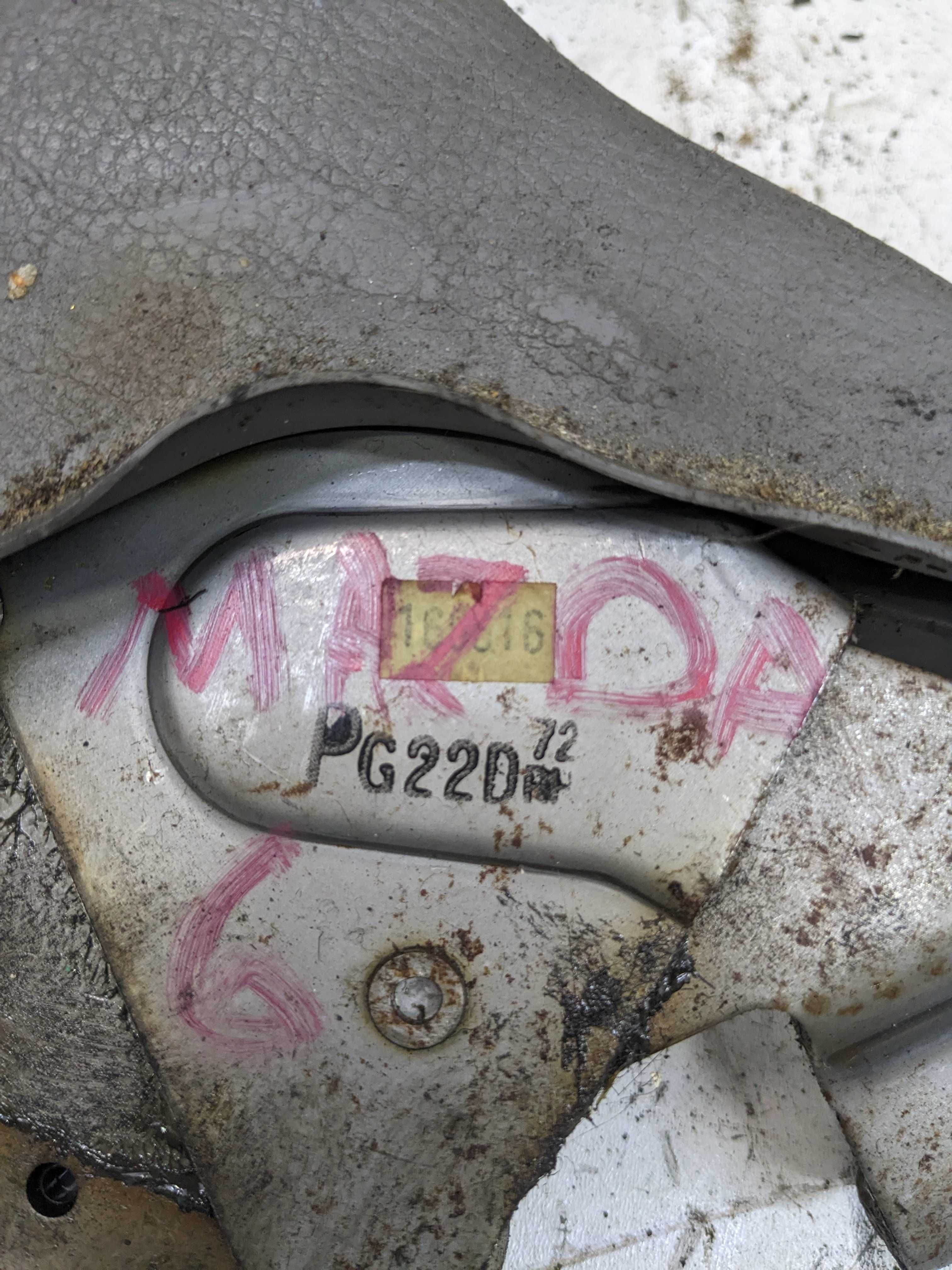 Mazda 6 Mechanizm Dźwignia Hamulca Ręcznego