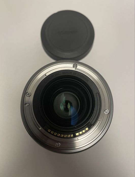Canon RF 35mm Macro