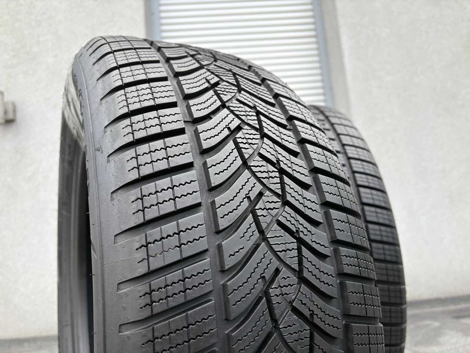 2szt zimowe 225/55R17 GoodYear 7,2mm 2022r świetny stan! Z761 gwar
