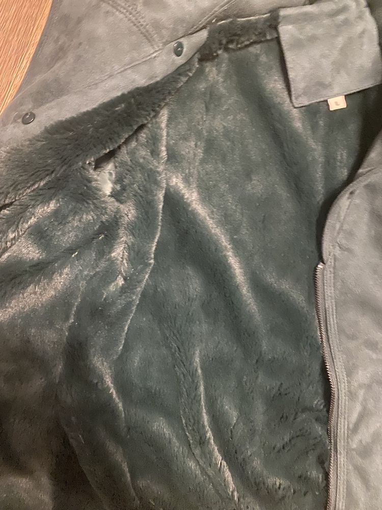 Дубленка куртка М новая зеленая