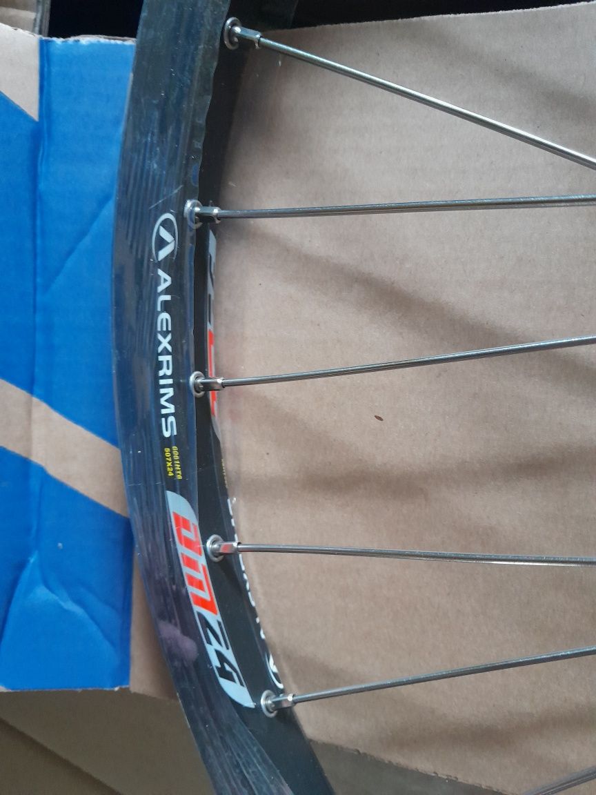 Kola 24" nowe Alexrims Shimano Dirt BMX 
Obr