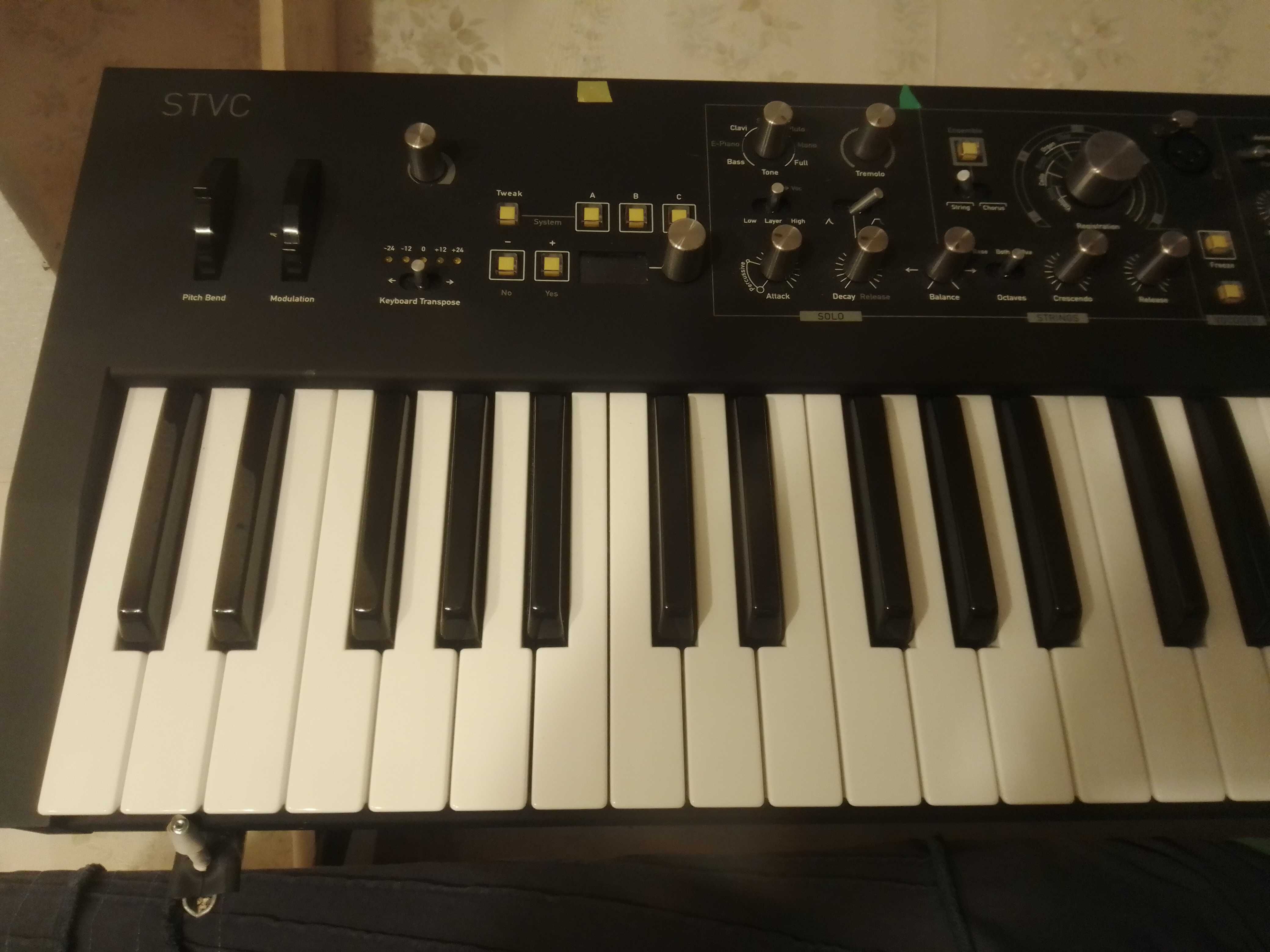 Waldorf STVC string machine vocoder syntezator