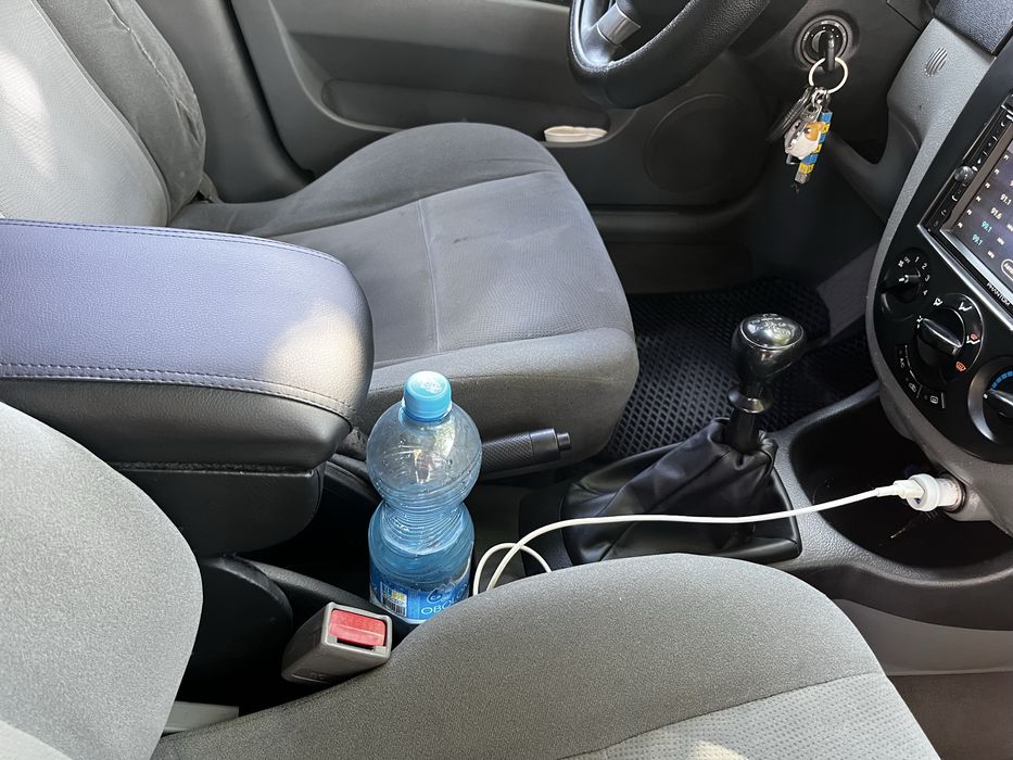 Продам хорошую машину