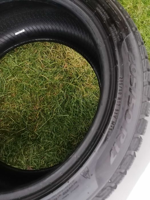 Opony  Pirelli  205/50 R17