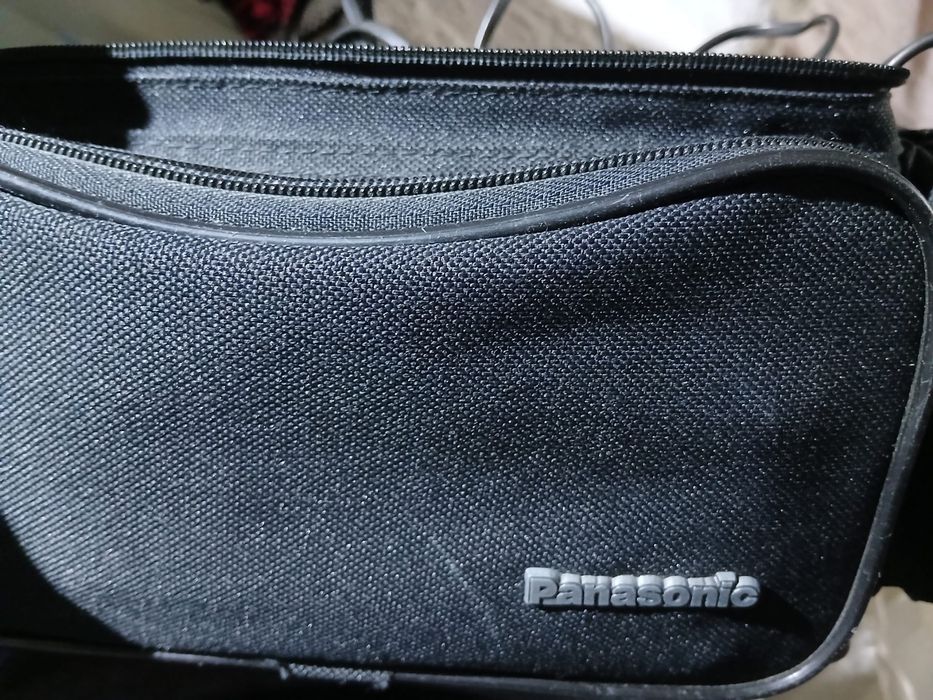 Продам видео камеру панасоник