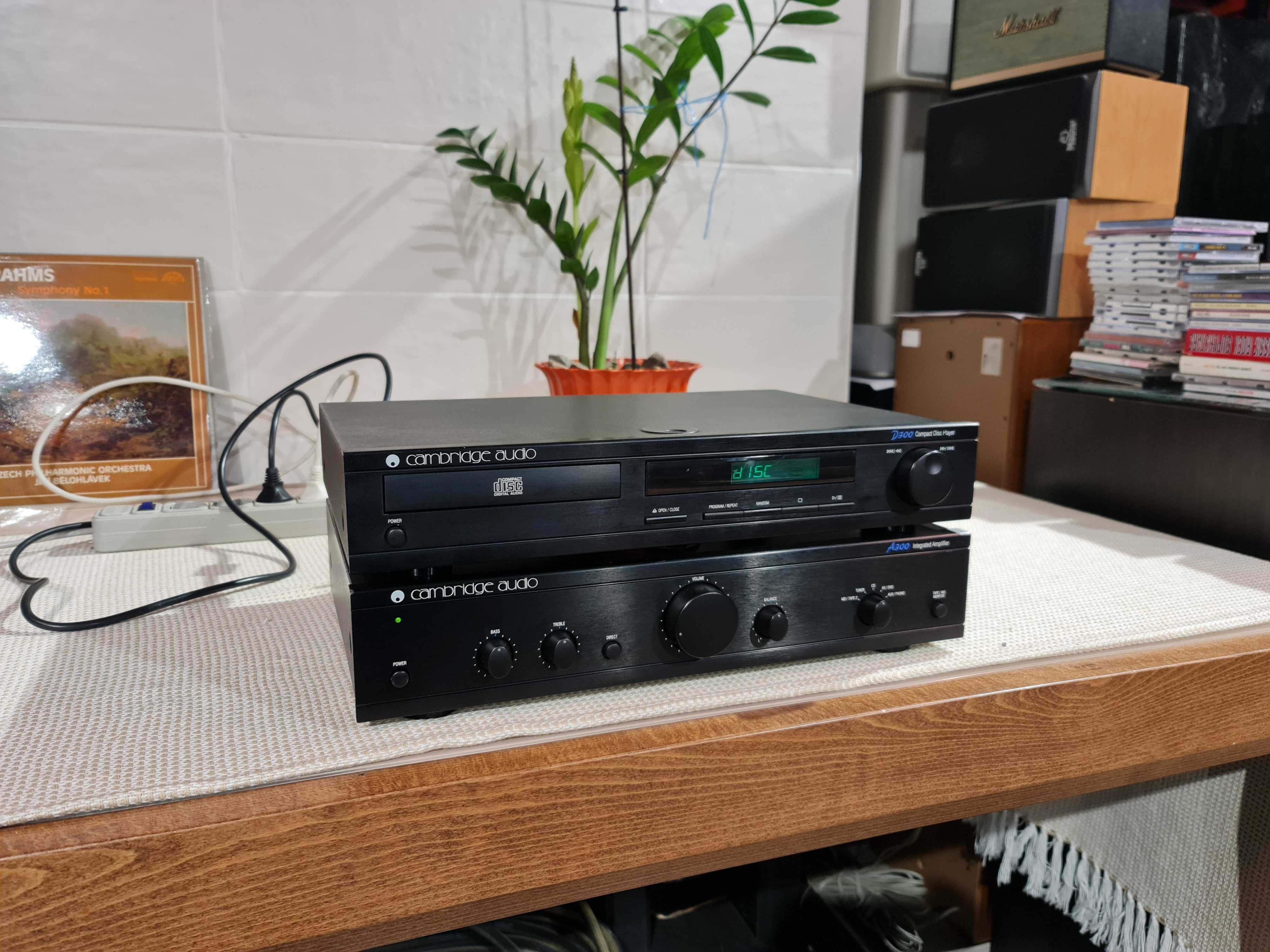 Англійська двійка Cambridge Audio A300 + Cambridge Audio D300