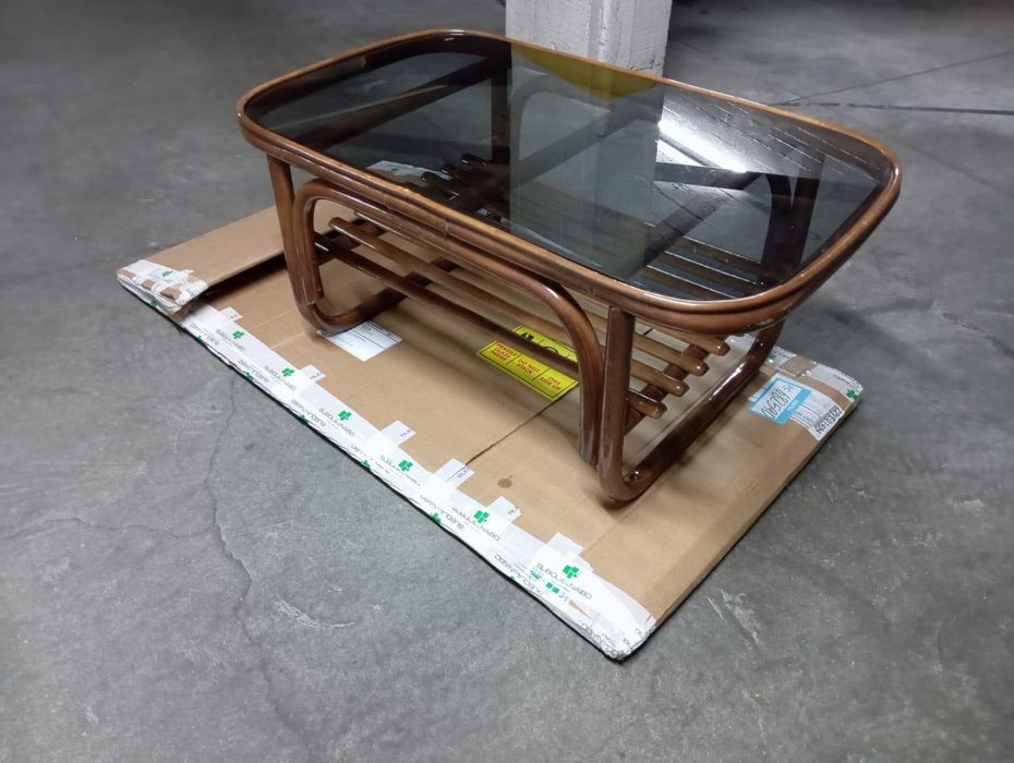 Mesa bambu com tampo em vidro