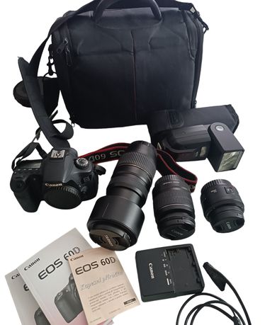 Canon EOS 60D + obiektywy+ lampa+ dodatki IDEALNY stan