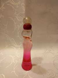 Flakon z perfumami w kształcie figury kobiety, cieniowany  Bi-es 50 ml