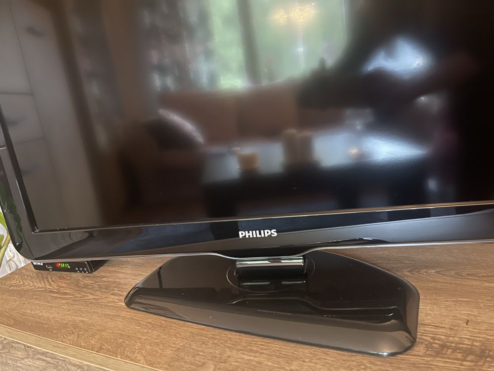 Telewizor Philips 32 cale + dekoder DVBT