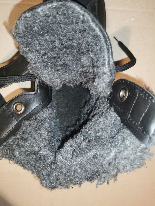 Зимние ботинки на меху, на размер 33-34