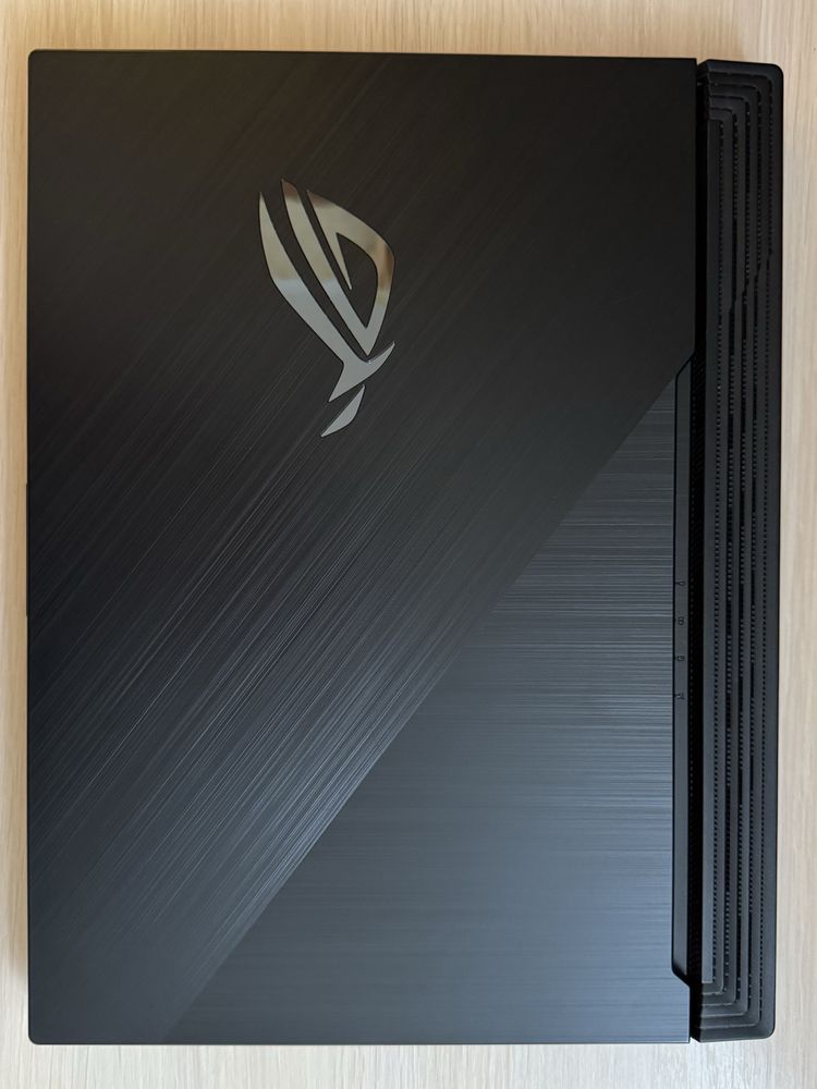 Ігровий ноутбук i7 / RTX 2060 / 16 ГБ / SSD 512 ГБ