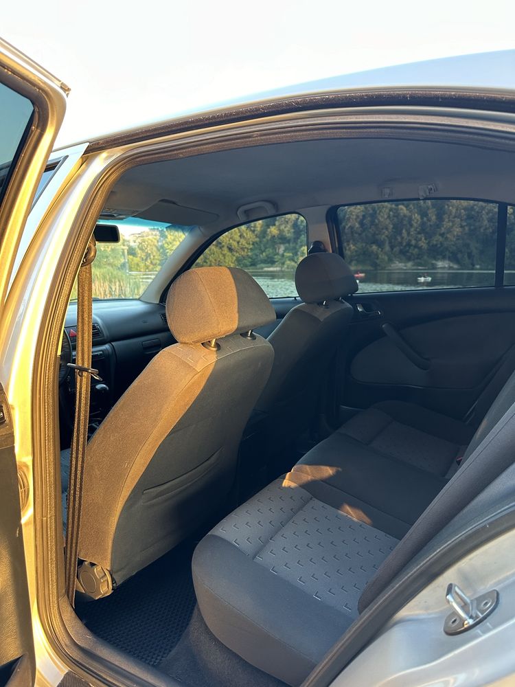 Skoda octavia tour 1.6 mpi