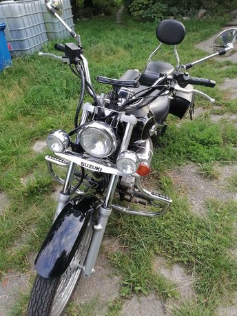 Suzuki intruder125