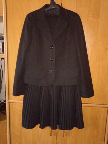 Школьная форма для девочки р. 140, пиджак и юбка
