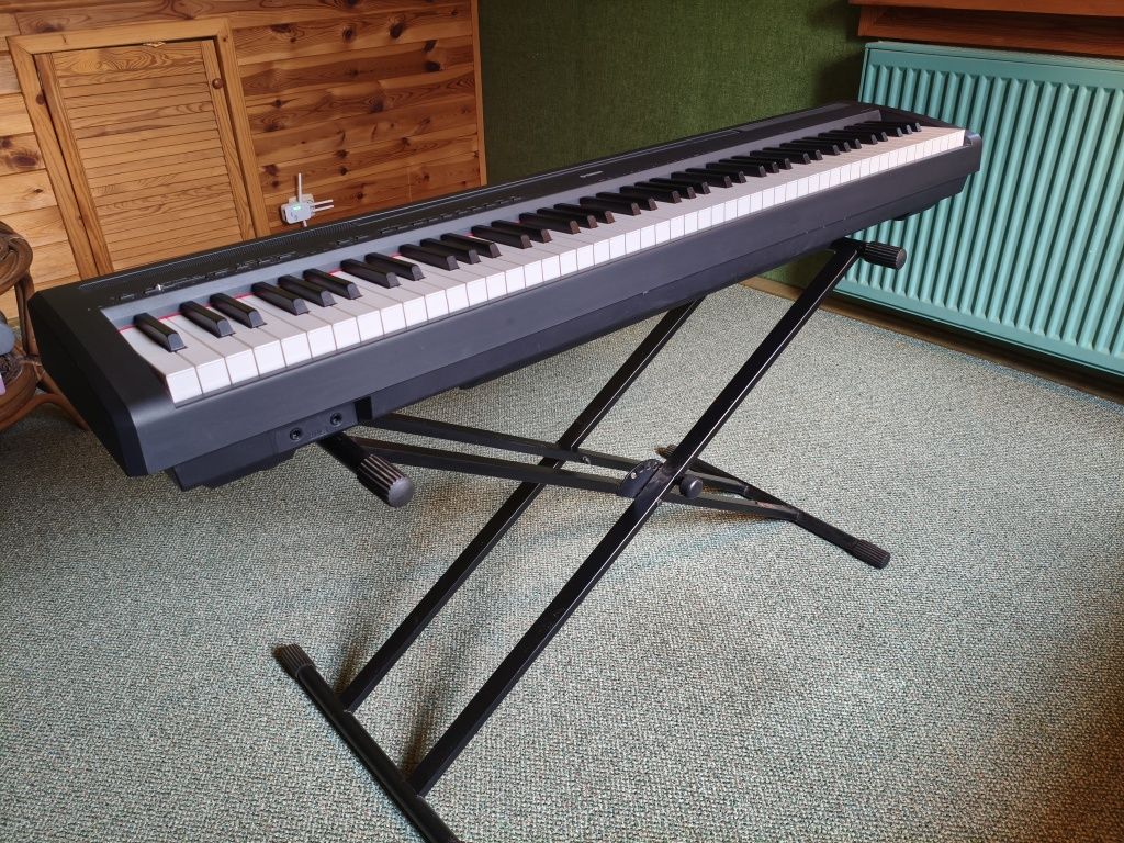Yamaha digital piano P-95