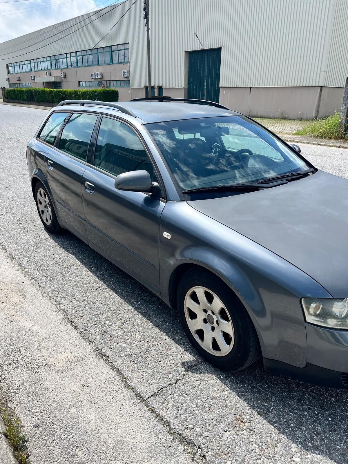 carrinha Audi A4 Avant, ano 2001,