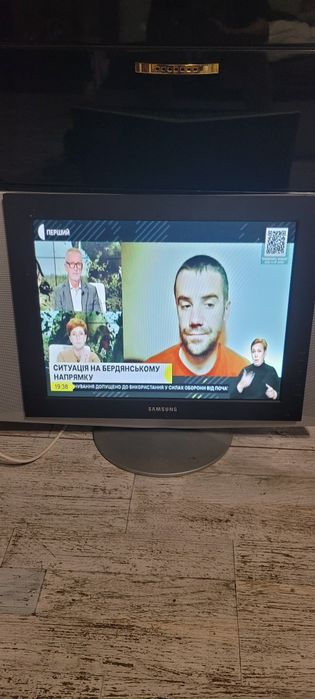 Самсун діагоналлю 20+т2 тюнер