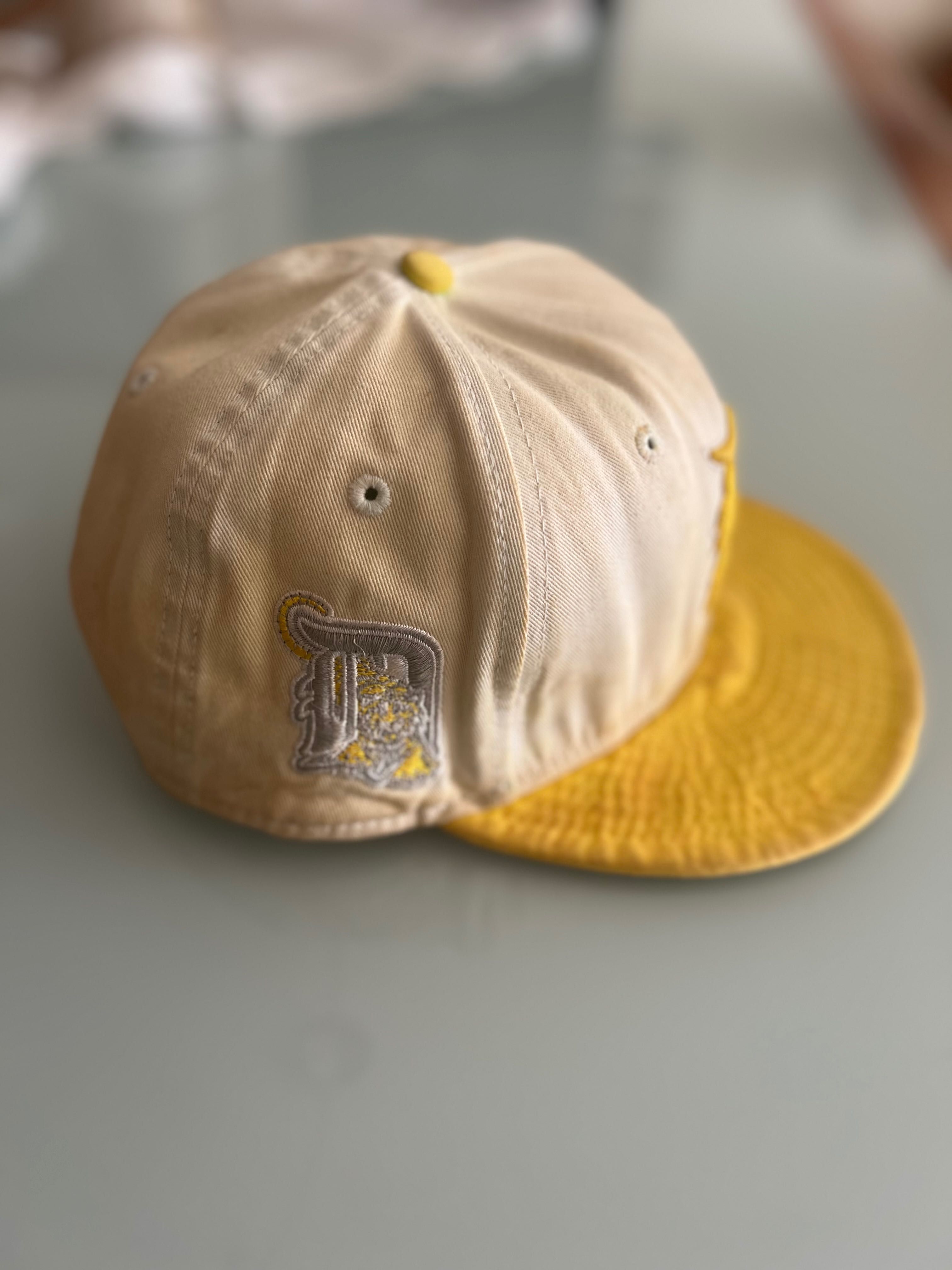 Bonés de várias marcas