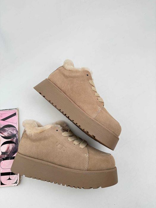 Жіночі зимові уггі-кросівки на платформі (36-41) Черевики зимові
