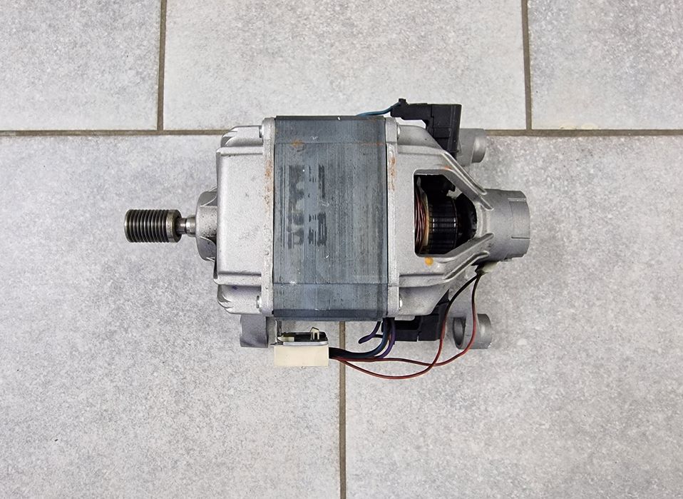 Двигуни ( мотори ) для пральних машин Gorenje 7 контактів.