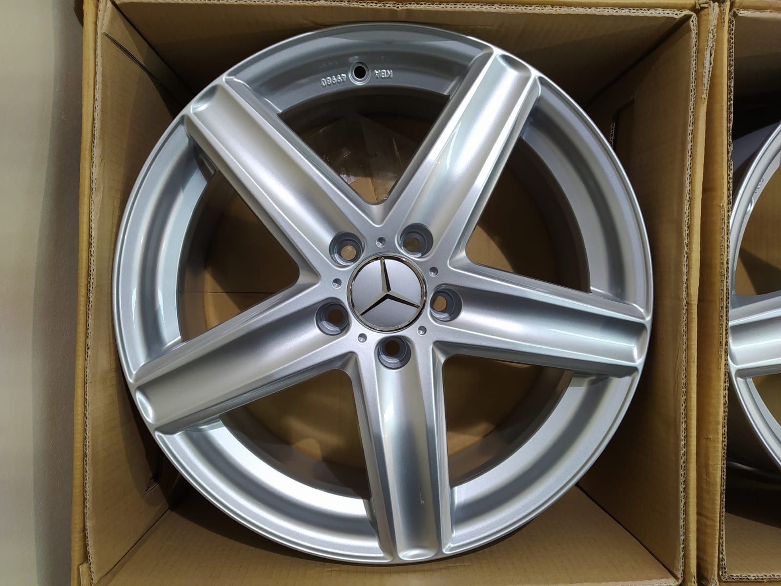 Felgi aluminiowe 5x112 7.5j et48 66.6  18" mercedes