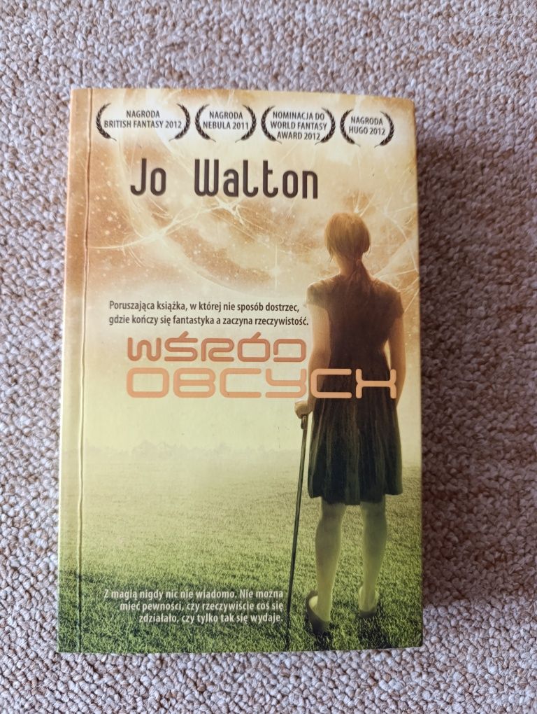 Wśród obcych - Jo Walton - książka nowa nie czytania fantasy