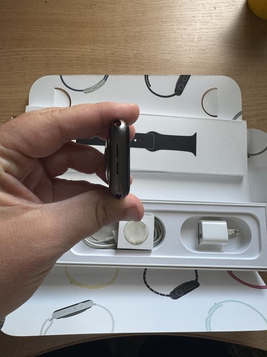 apple watch series 5 44mm | Обмін