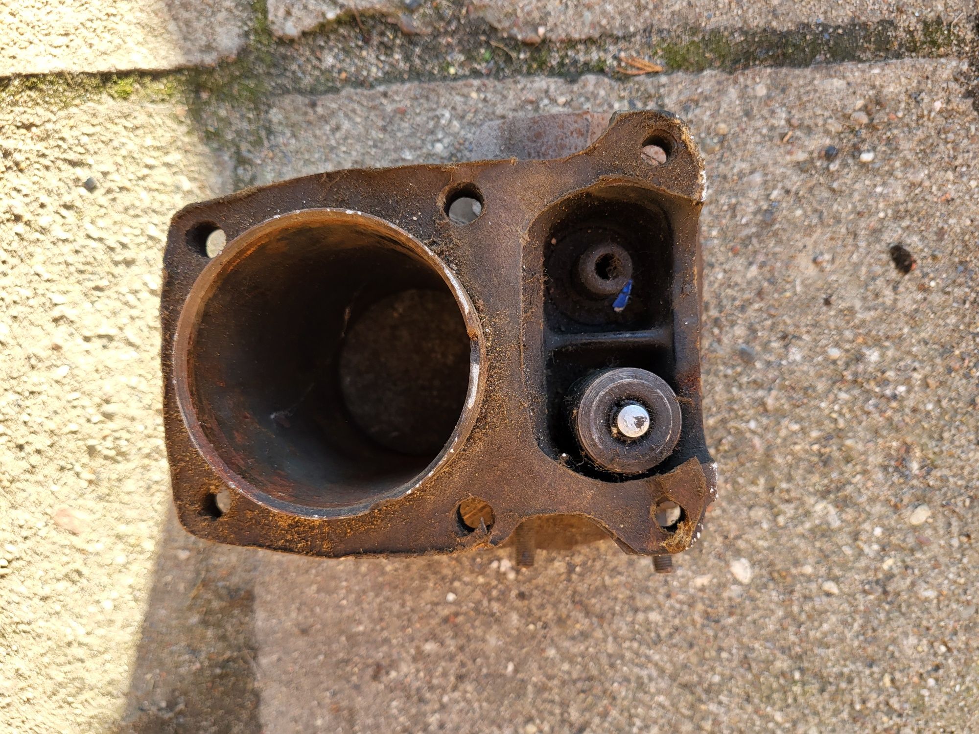 Cylindry m 72 k 750