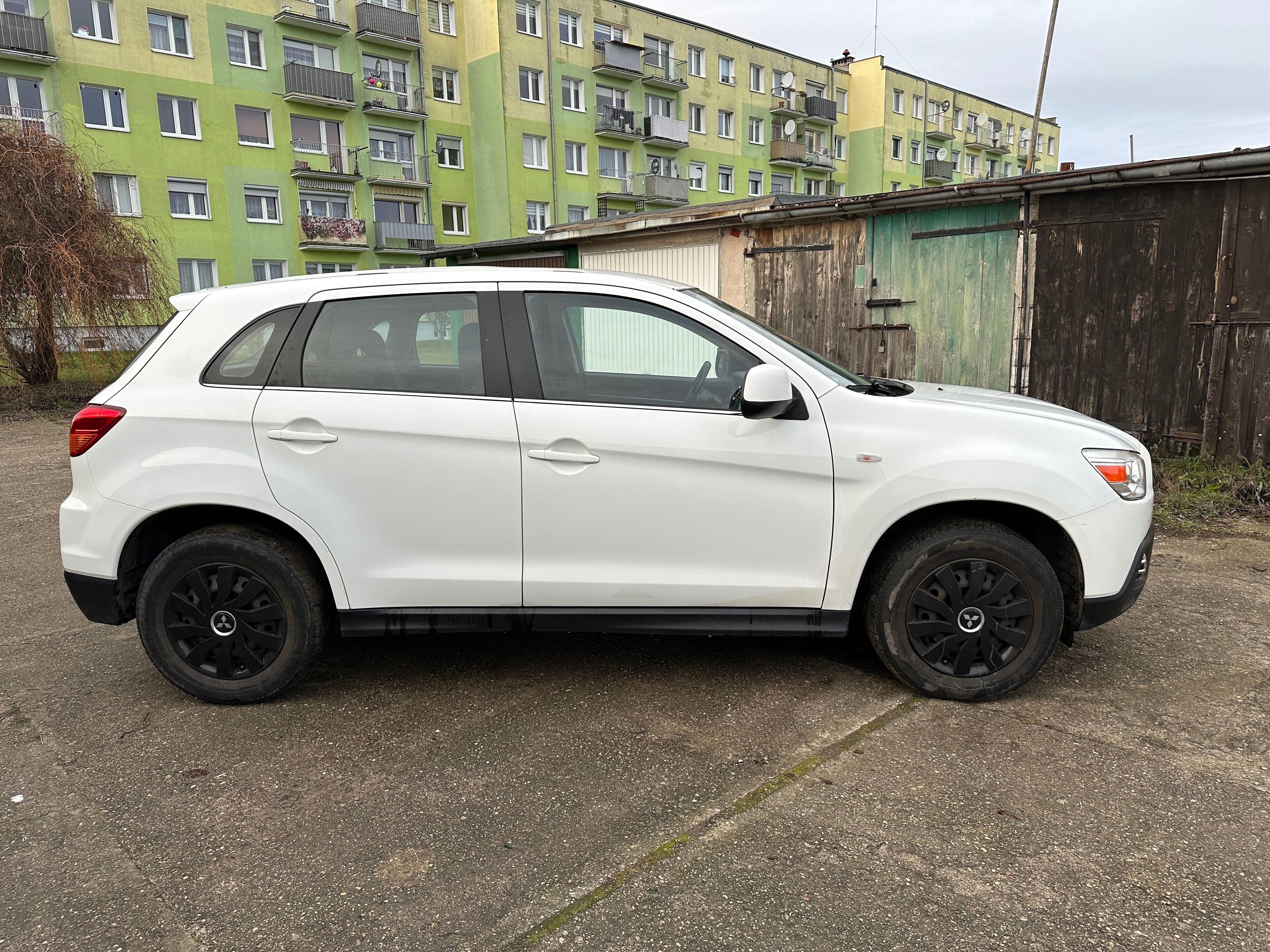 Mitsubishi ASX 1.8 4X4, klima, hak, dwa kpl. kół