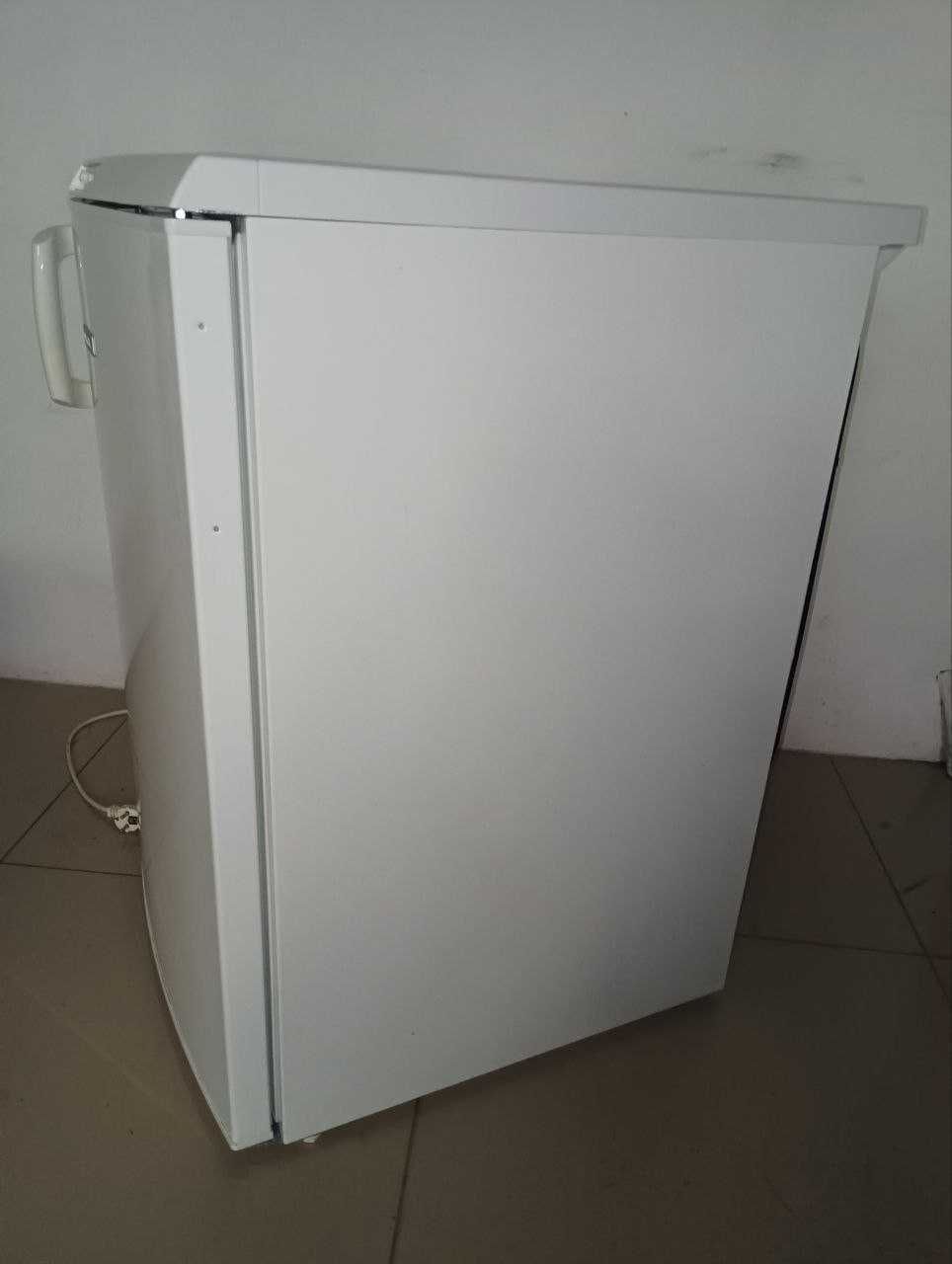 Морозильна камера Electrolux EUF 10003 W ідеальний стан No Frost