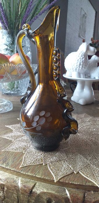 Hortensja  lata 60 -te ,piękny wazon stary, falbanka