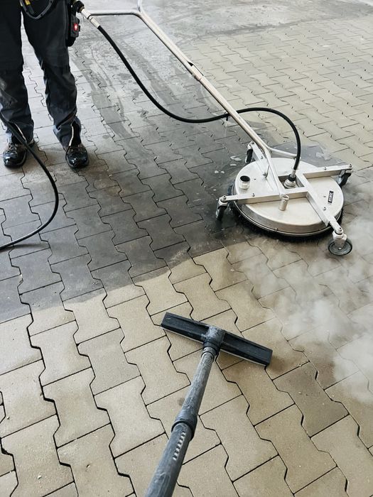 Mycie - czyszczenie kostki brukowej elewacji dachu goracą wodą Opole