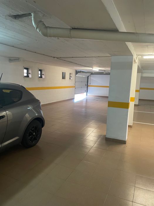 Lugar de garagem para aluguer - Fonte Santa (Loures) BAIXA DE PREÇO