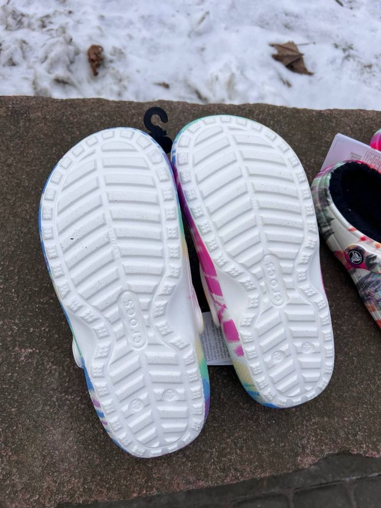 Розпродаж Crocs оригінал унісекс можель теплі із хутром дім/робота