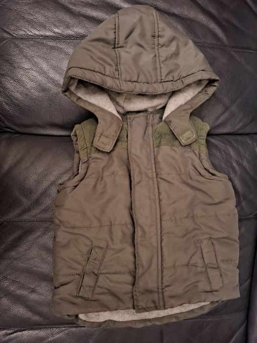 Sprzedam kamizelkę dla chłopca markii F&F