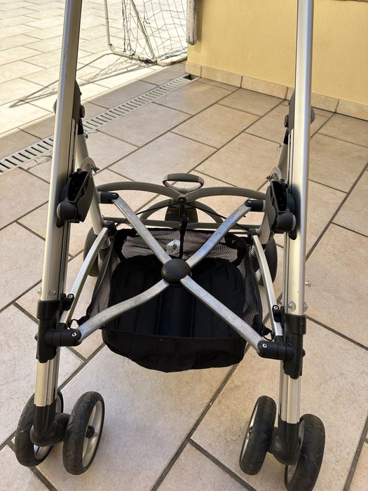 Vendo carro de passeio, bebe confort , com protecao sol