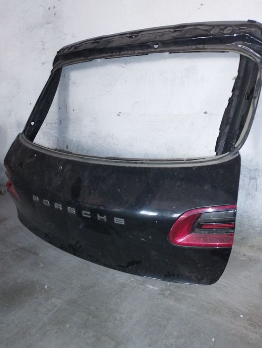 Porsche macan (ляда,панорама,фонари зад.))