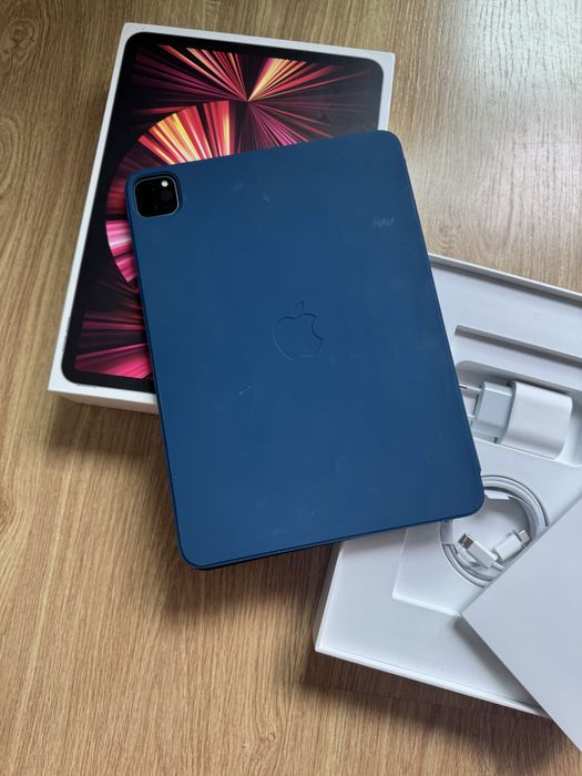 Ipad Pro M1 3 geracão de 128gb 11’ com Capa Apple