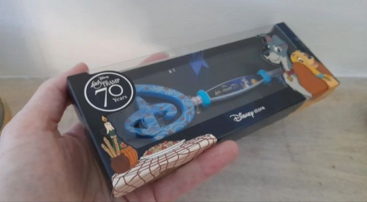 Chave 70 anos Dama e Vagabundo Disney