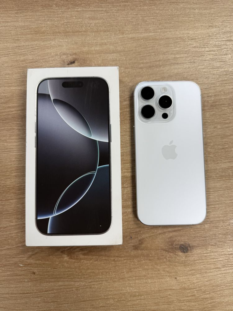 iPhone 16 Pro - otoLombard LUMIK Sieradz