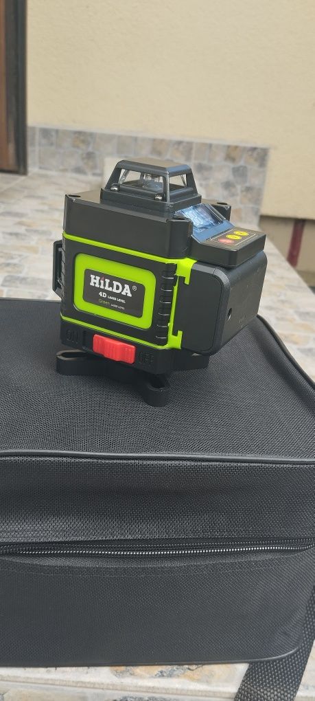Лазерний рівень HILDA 4D з екраном,16 зелених променів, нівелір