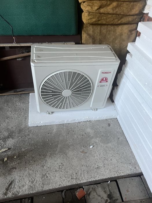 Инверторный кондиционер новый пользовались 2 месяца