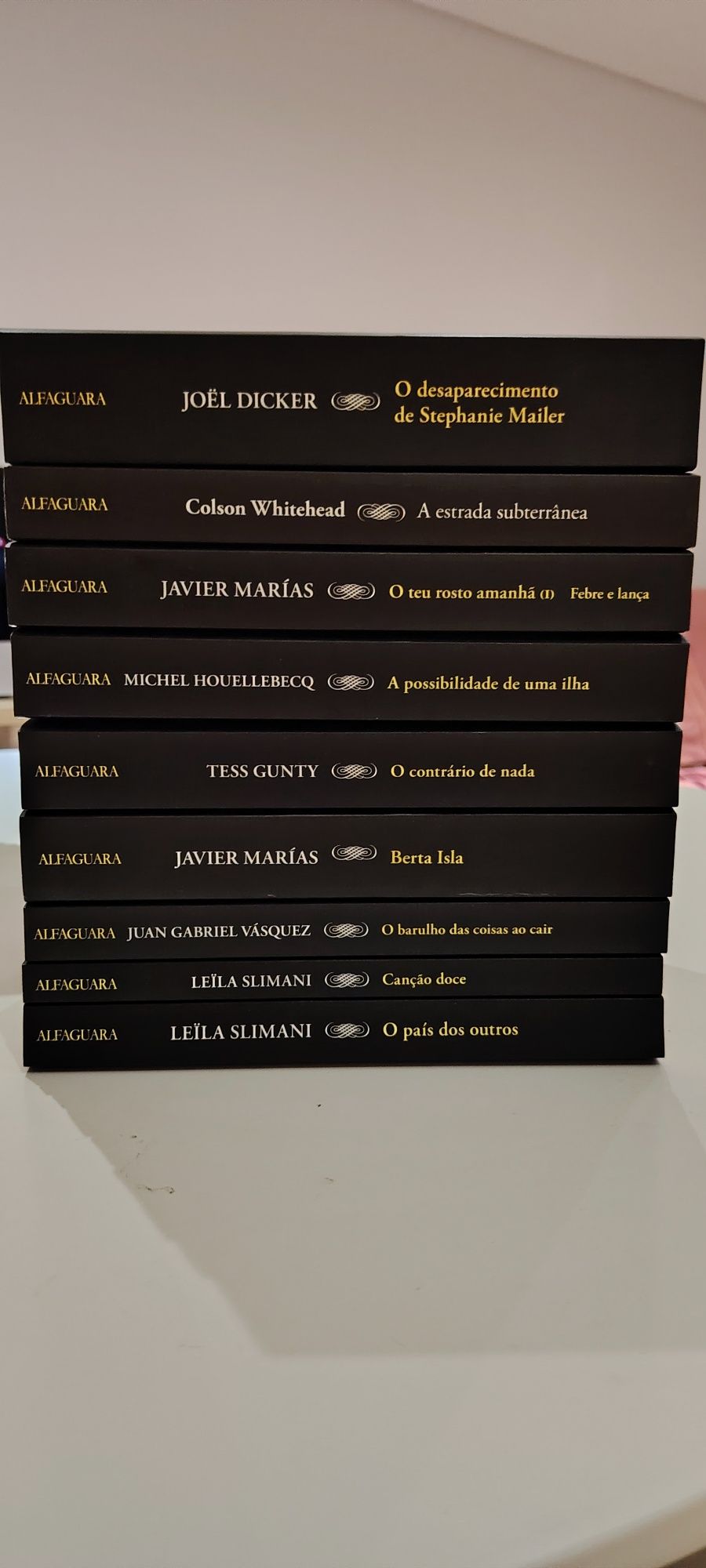 Vendo livros variados