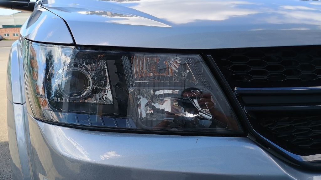 Лінзи Bi-led та Bi-xenon. Ремонт фар. Полірування