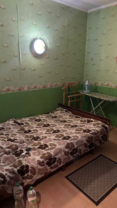 Оренда ізольованої кімнати в 3-ох кімн. квартирі по вул. Щурата