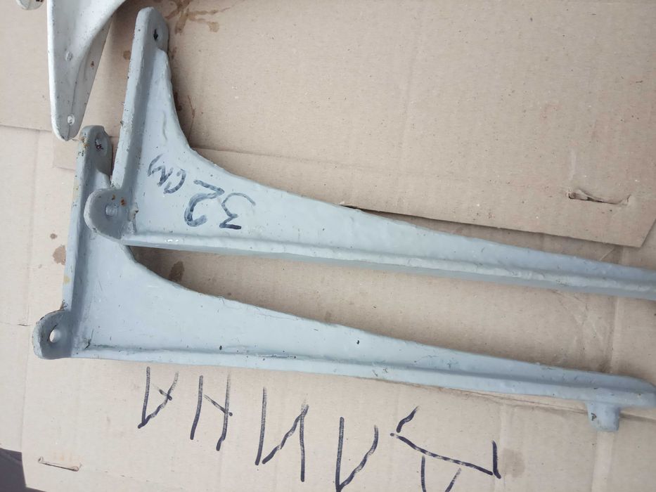 Кронштейн металлический(32см,35см,42см) для крепления умывальника