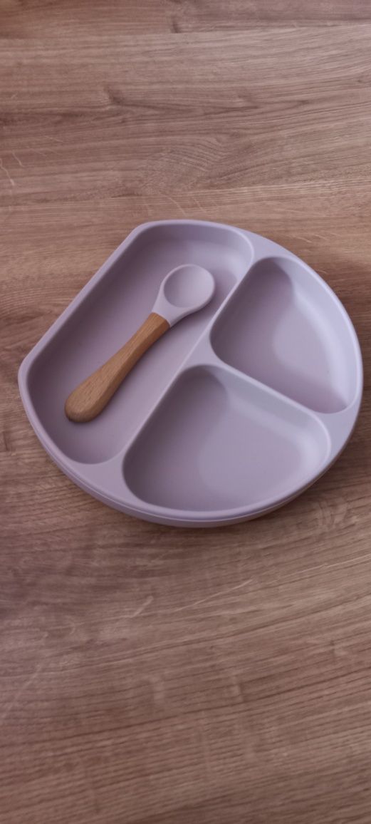 Продам  дитячу тарілку для їжі