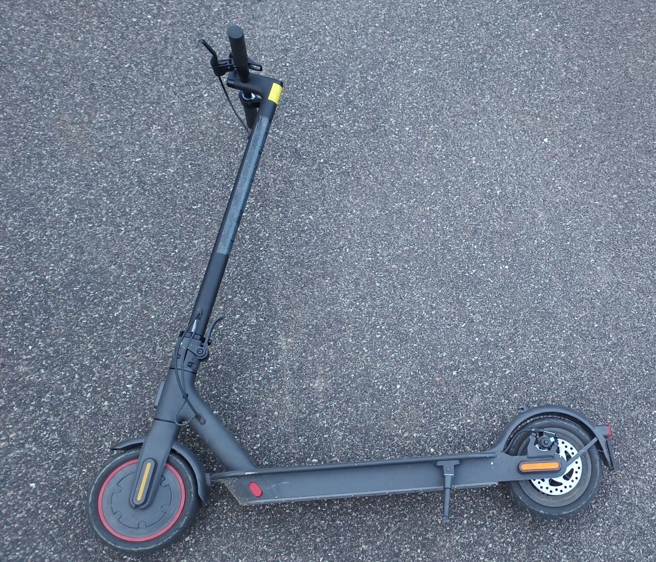 Hulajnoga Xiaomi Scooter Pro 2